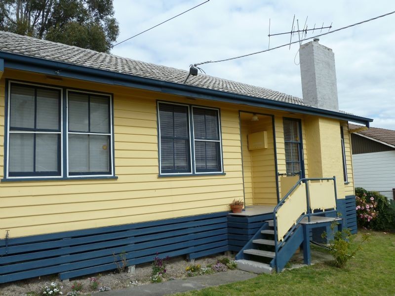 9 Charles Street, Moe VIC 3825