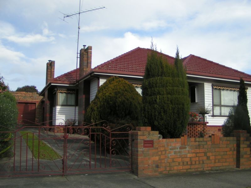 64 Chamberlain Road, Newborough VIC 3825