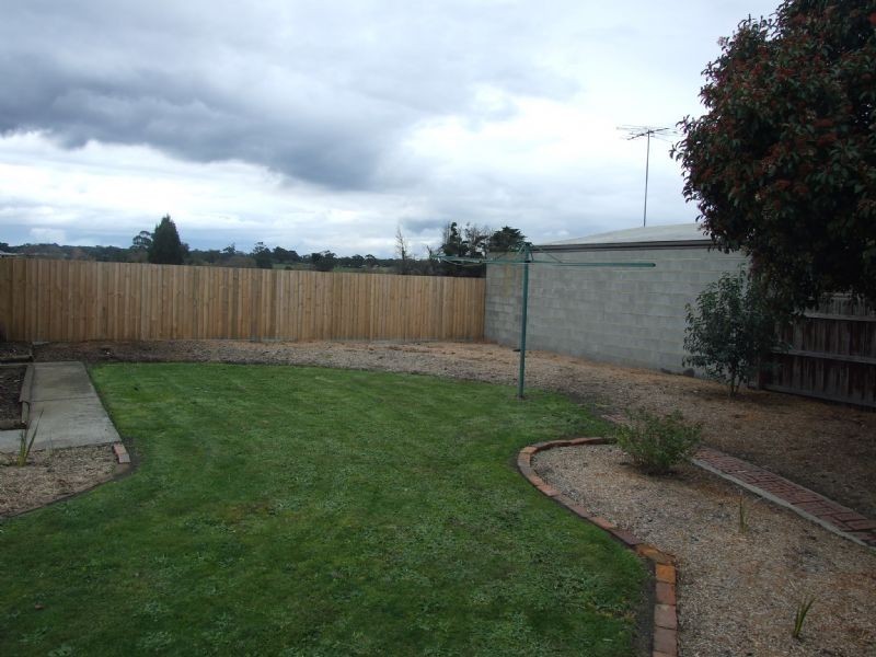 13 Burnside Street, Moe VIC 3825