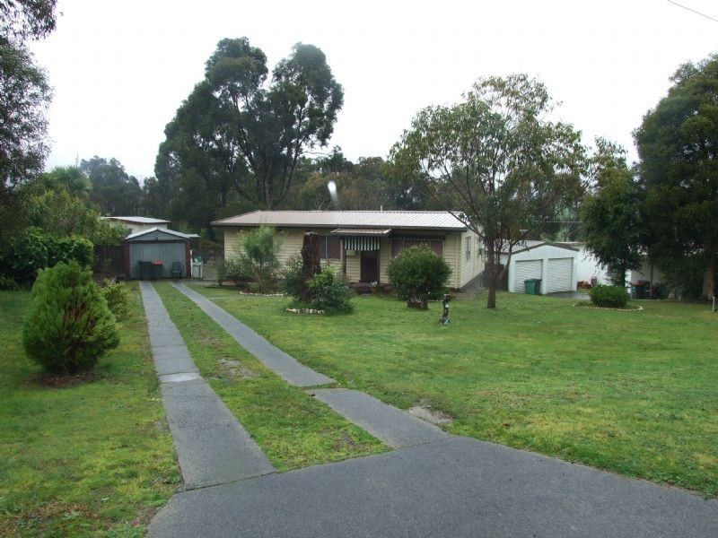 4 Turnbull Street, Willow Grove VIC 3825