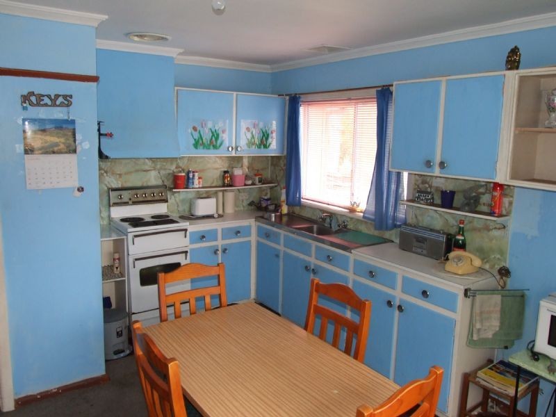 4 Turnbull Street, Willow Grove VIC 3825