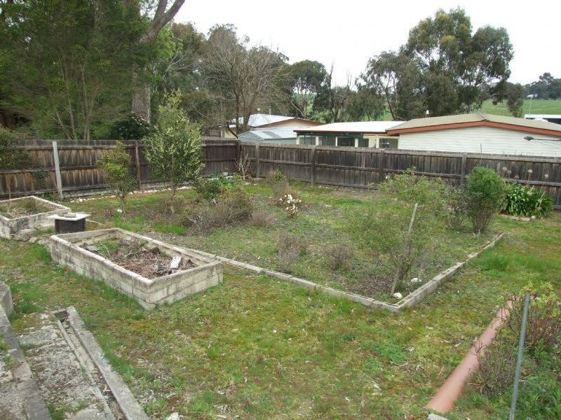 4 Turnbull Street, Willow Grove VIC 3825