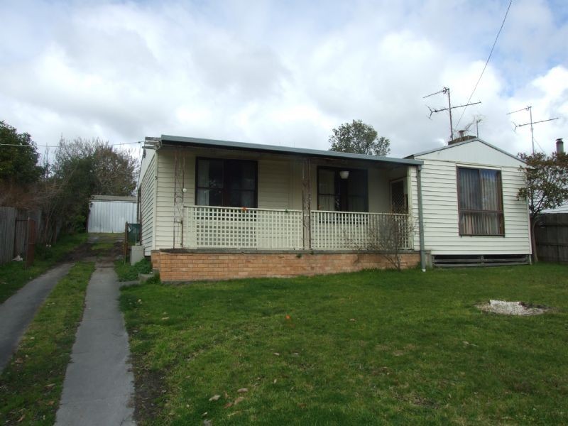 5 Childers Street, Newborough VIC 3825