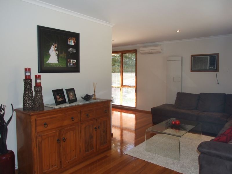 10 Moffatt Street, Moe VIC 3825