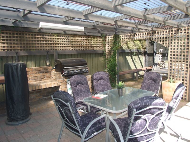 10 Moffatt Street, Moe VIC 3825