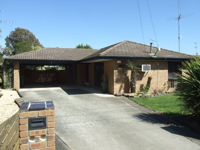 10 Moffatt Street, Moe VIC 3825