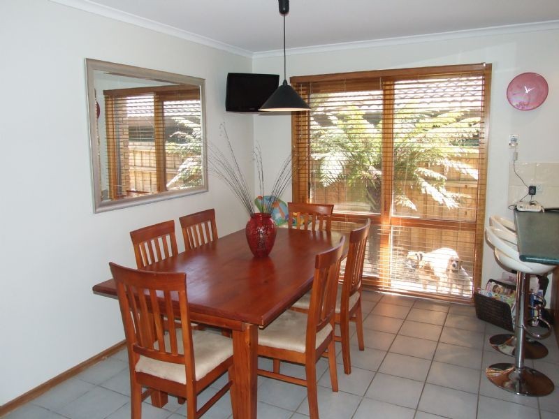 10 Moffatt Street, Moe VIC 3825