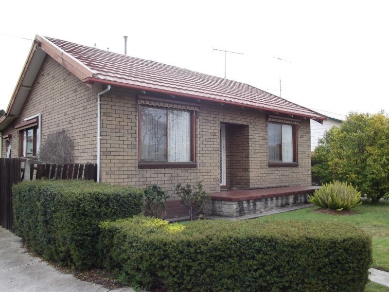 15 York Street, Moe VIC 3825