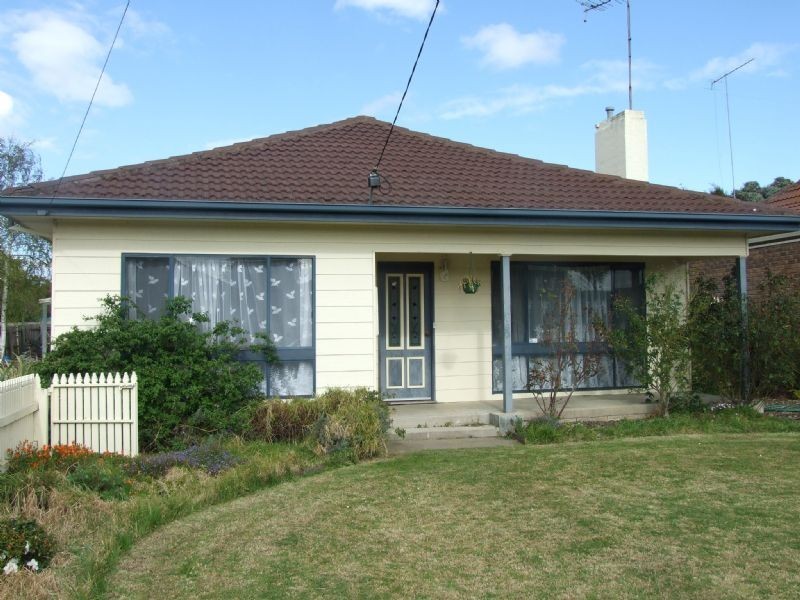 21 Ferguson Street, Moe VIC 3825