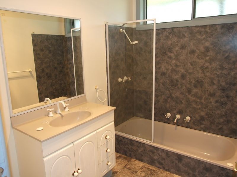 20 Hunter Street, Moe VIC 3825