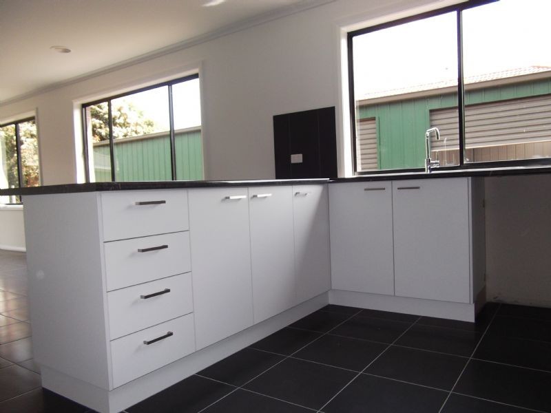 7 Crombe Court, Newborough VIC 3825