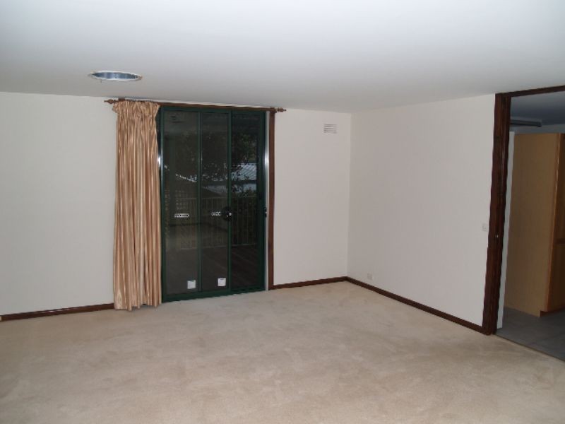 2 St Gwinear Court, Rawson VIC 3825