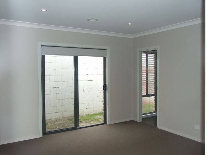 2 – 4 Linton Avenue, Moe VIC 3825