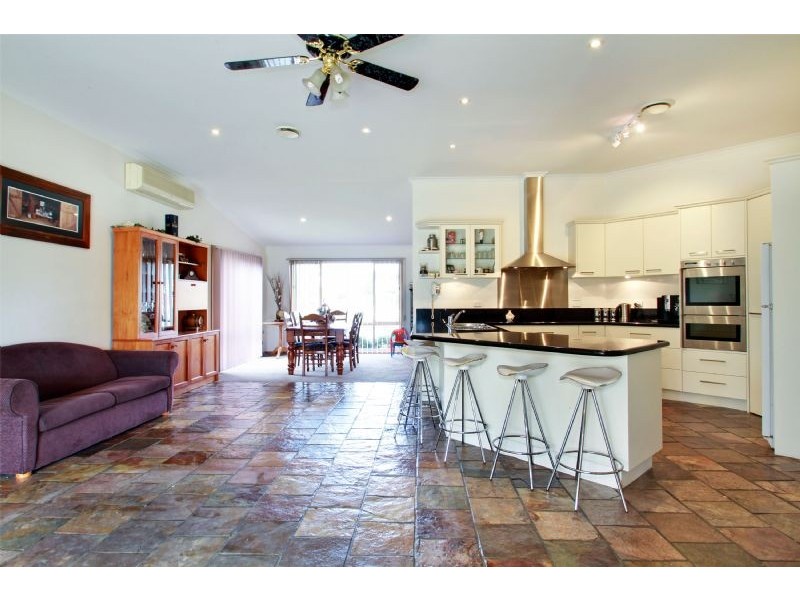 12 Catani Court, Newborough VIC 3825