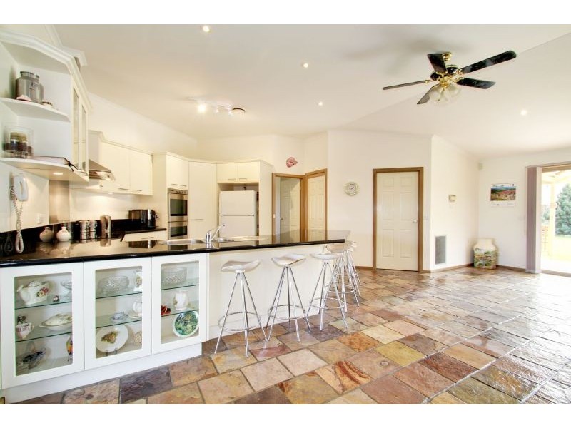 12 Catani Court, Newborough VIC 3825