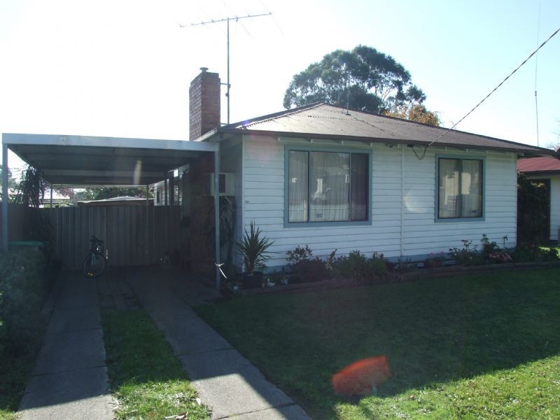 52 Elizabeth Street, Moe VIC 3825