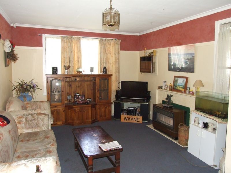 52 Elizabeth Street, Moe VIC 3825