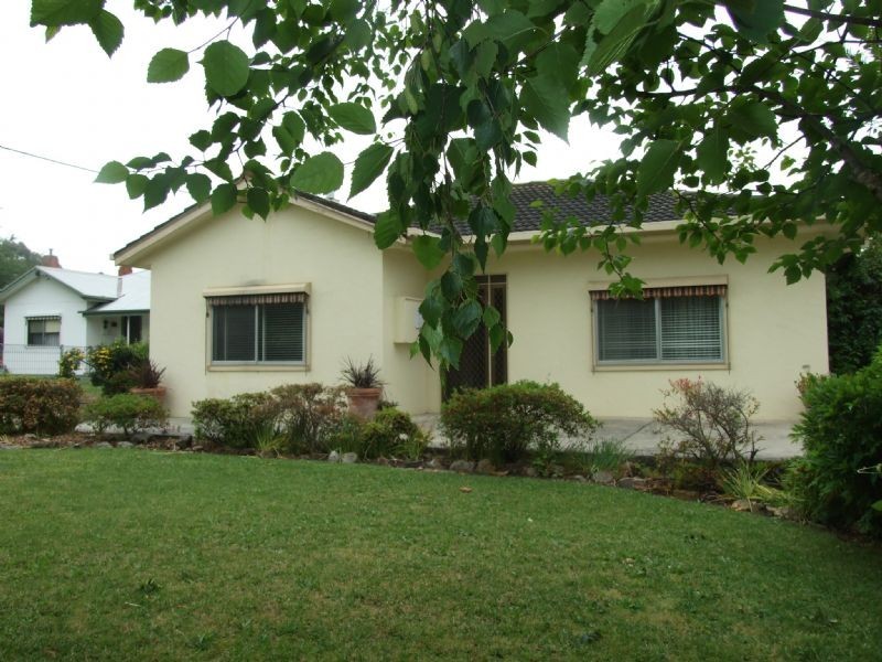 8 Coalville Road, Moe VIC 3825