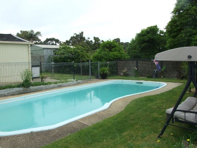 8 Coalville Road, Moe VIC 3825