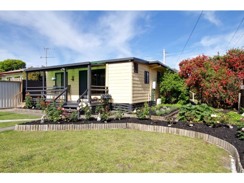 37 Alexander Avenue, Moe VIC 3825