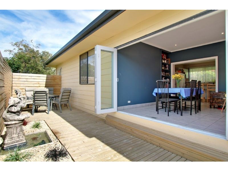 37 Alexander Avenue, Moe VIC 3825