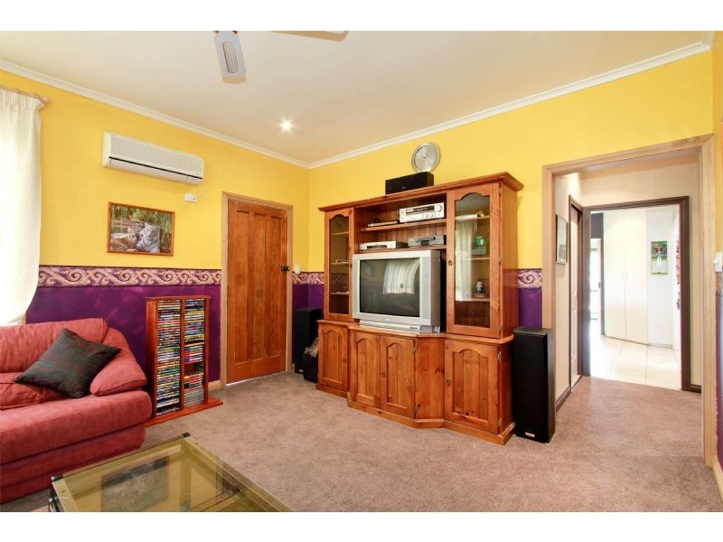 37 Alexander Avenue, Moe VIC 3825