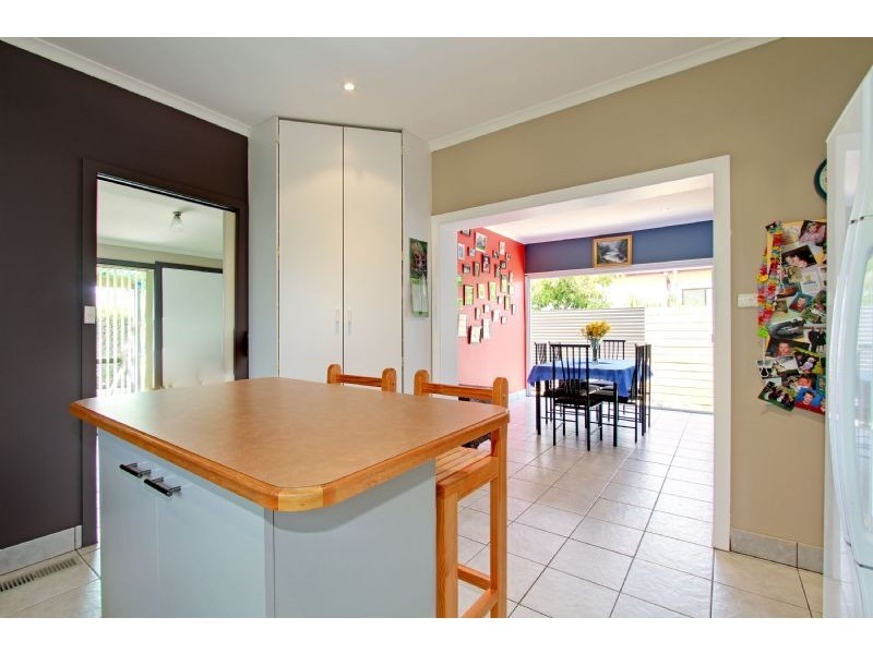 37 Alexander Avenue, Moe VIC 3825
