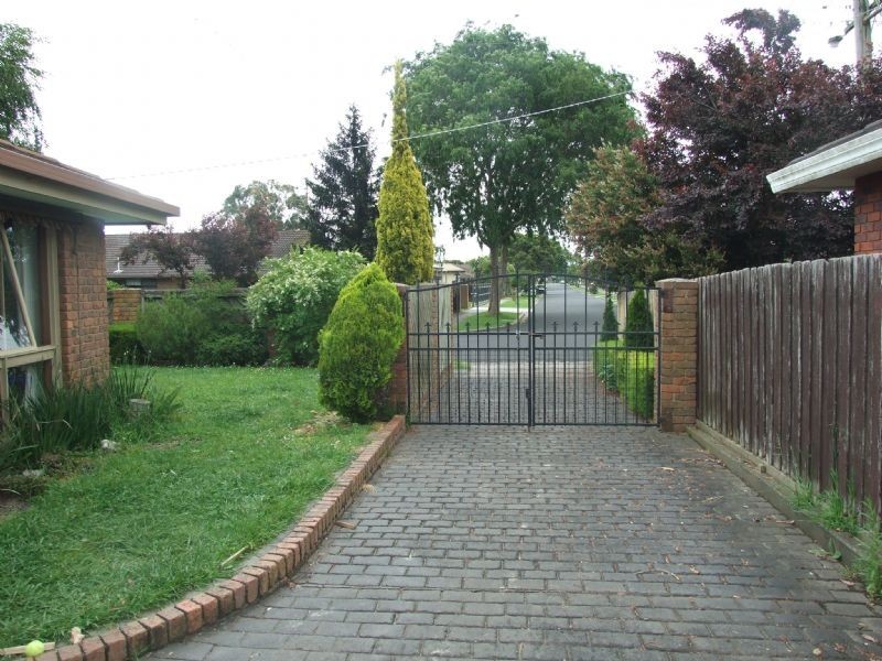 11 Burnside Street, Moe VIC 3825