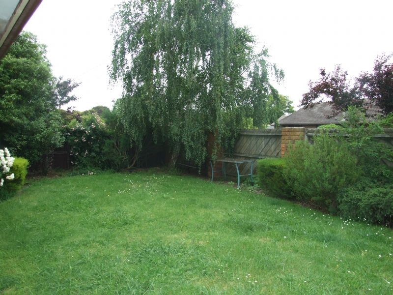 11 Burnside Street, Moe VIC 3825