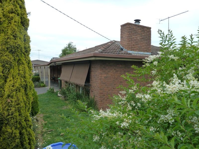 11 Burnside Street, Moe VIC 3825