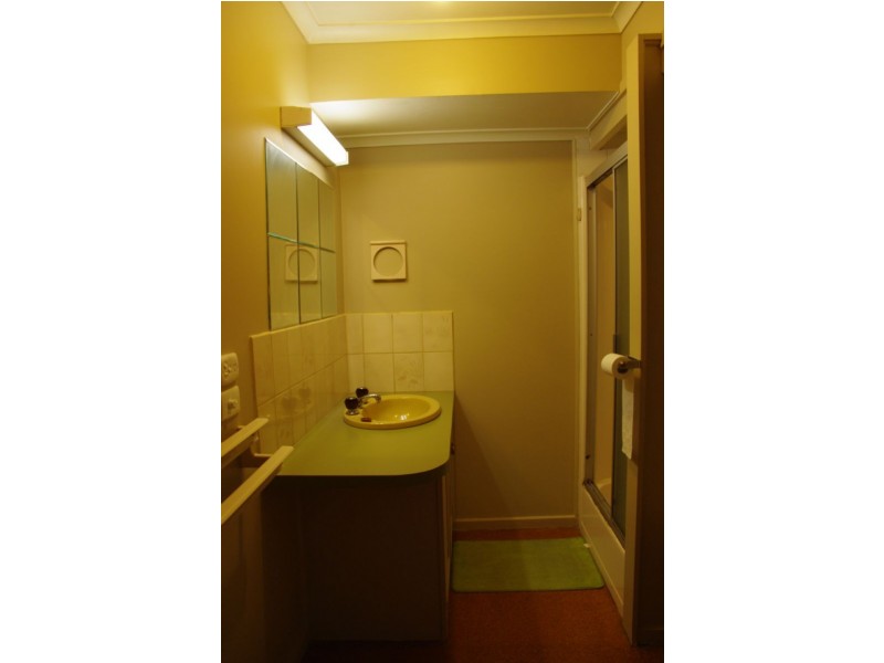 35 Alexander Avenue, Moe VIC 3825