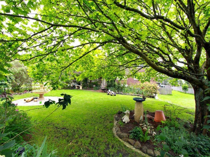 15 Links Road, Newborough VIC 3825