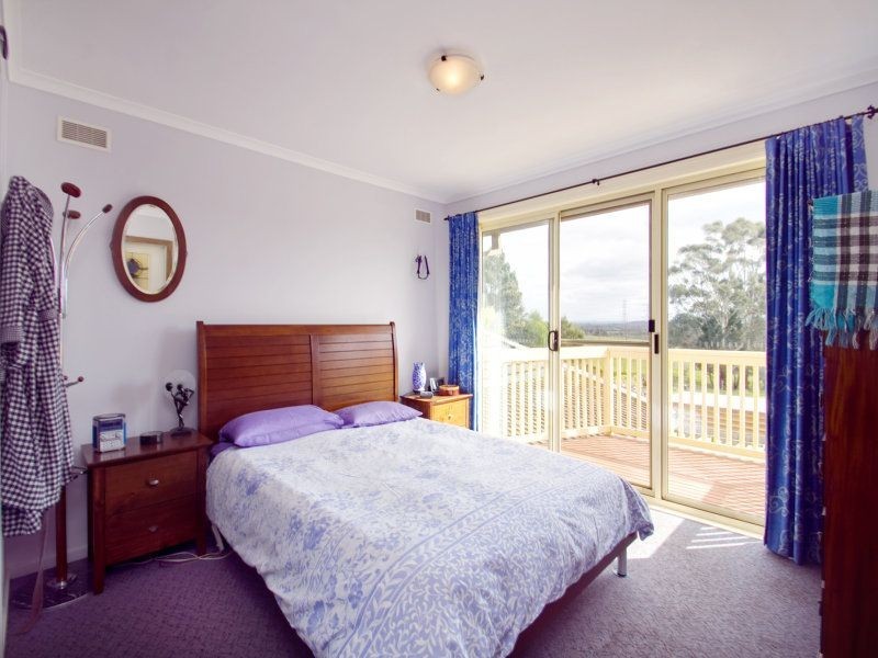 15 Links Road, Newborough VIC 3825