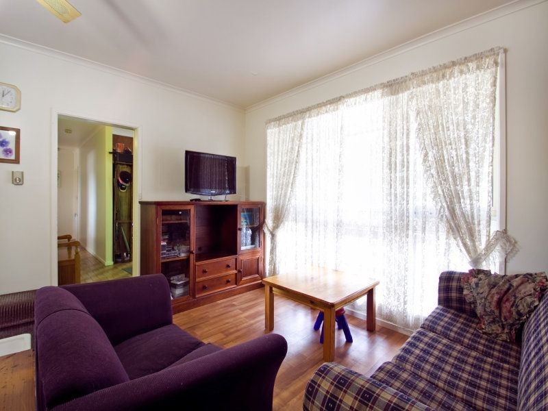 15 Links Road, Newborough VIC 3825