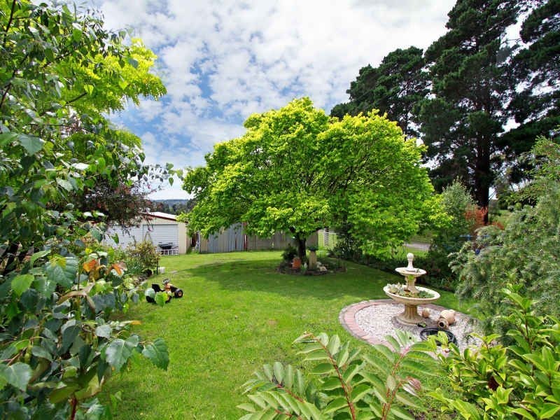 15 Links Road, Newborough VIC 3825