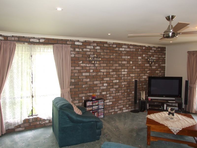 5 Coalville Road, Moe VIC 3825