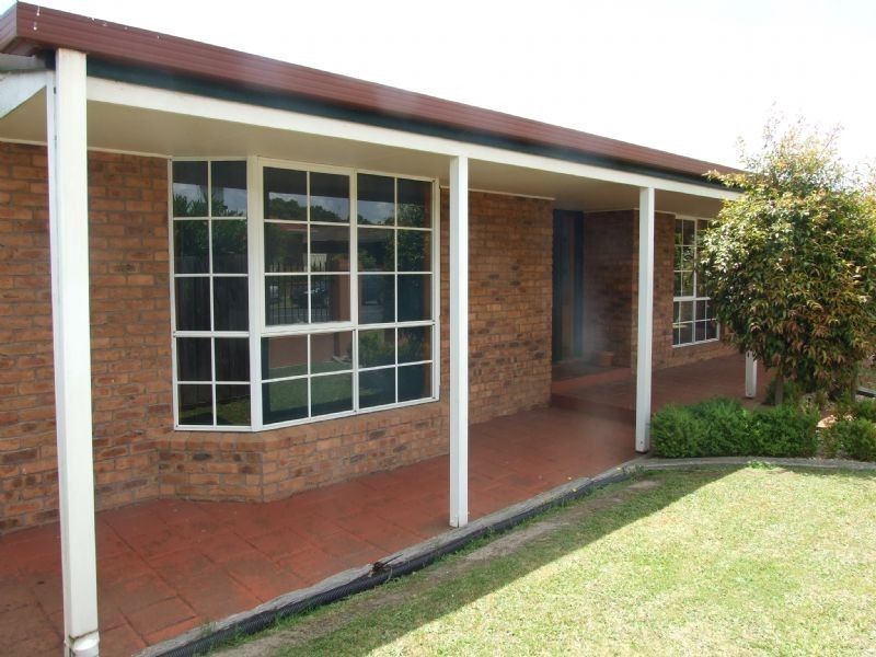 1 Rollo Court, Newborough VIC 3825