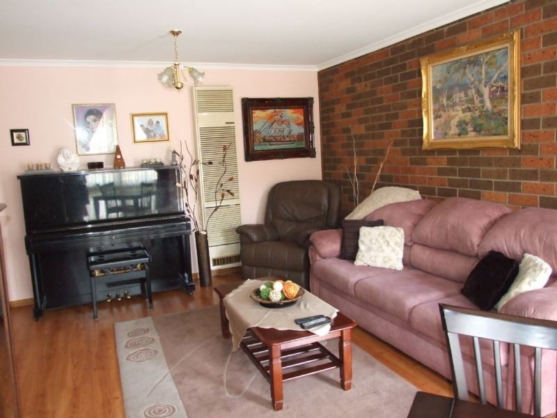 3/5 Hyland Street, Moe VIC 3825