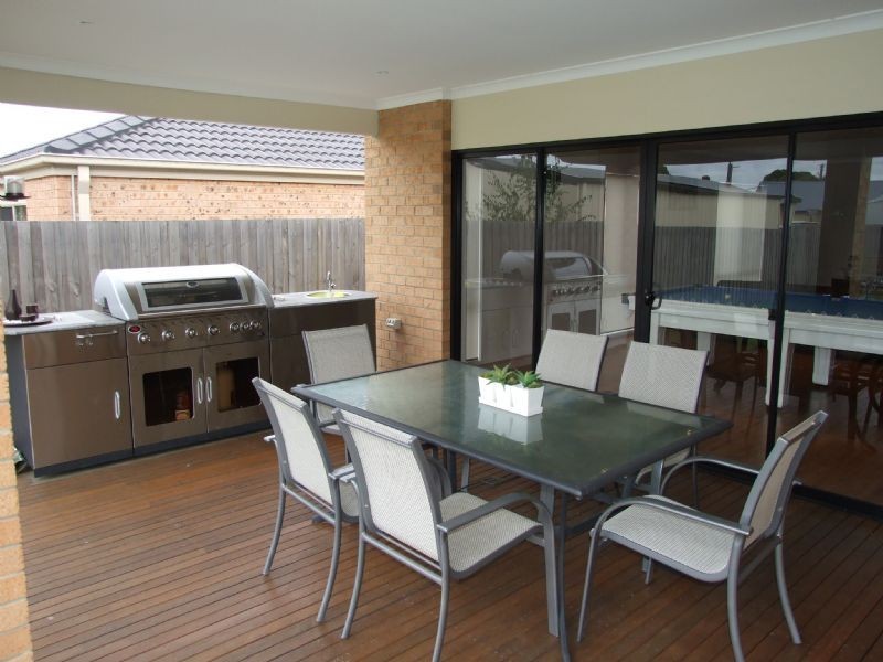 4 Rafter Court, Moe VIC 3825