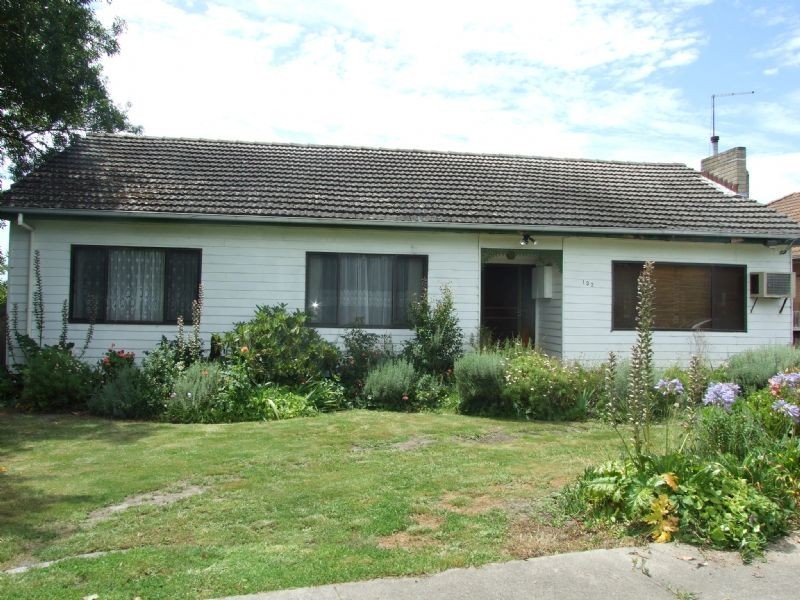 132 Service Road, Moe VIC 3825