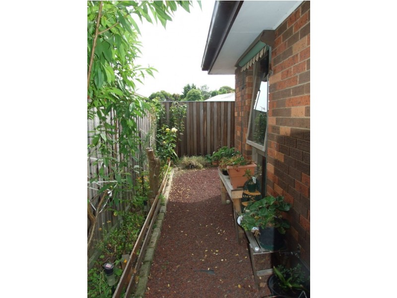 3/5 Hyland Street, Moe VIC 3825