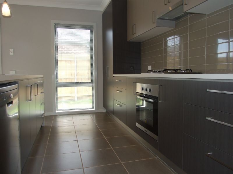 1/4 Linton Avenue, Moe VIC 3825