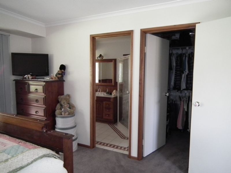60 Meadow Lane, Newborough VIC 3825