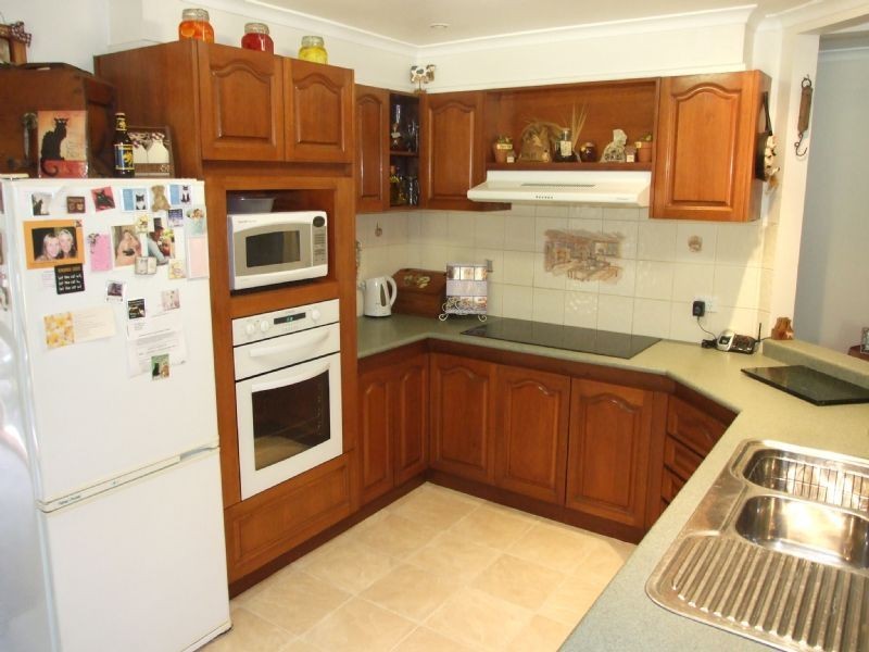 60 Meadow Lane, Newborough VIC 3825