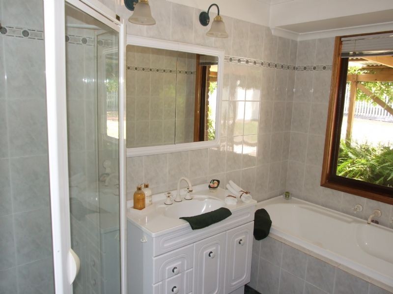 60 Meadow Lane, Newborough VIC 3825