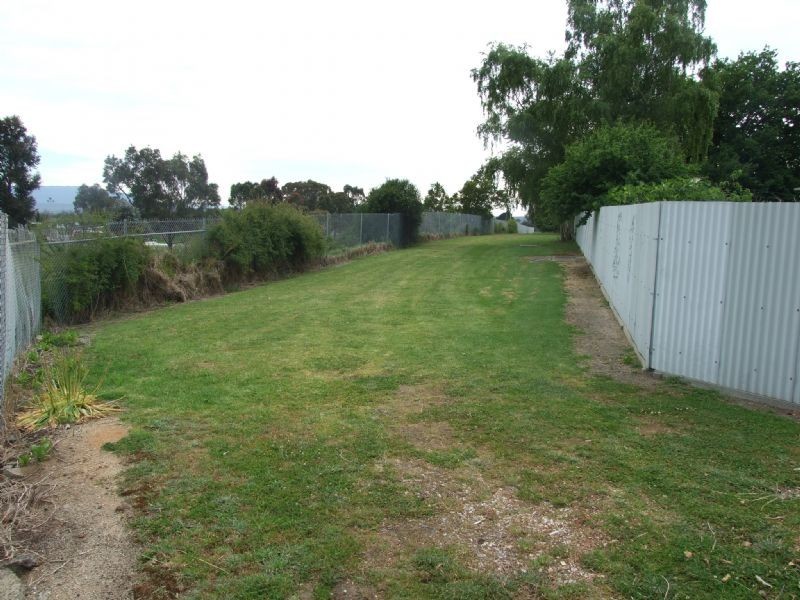 8 Coalville Road, Moe VIC 3825