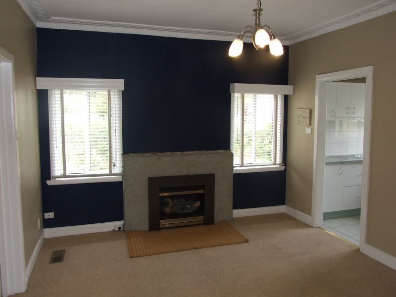 8 Coalville Road, Moe VIC 3825