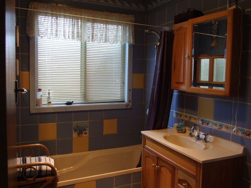 17 Paisley Street, Newborough VIC 3825