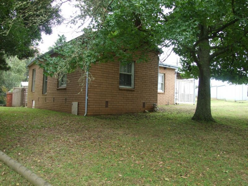 37 Old Coalville Road, Moe VIC 3825