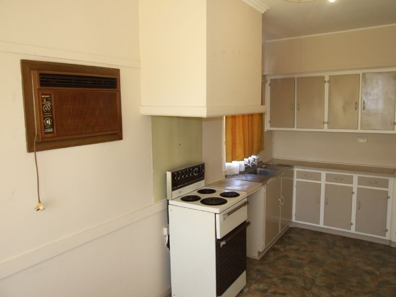79 Service Road, Moe VIC 3825